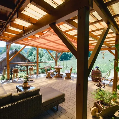 Weingarten & Auszeit With Private